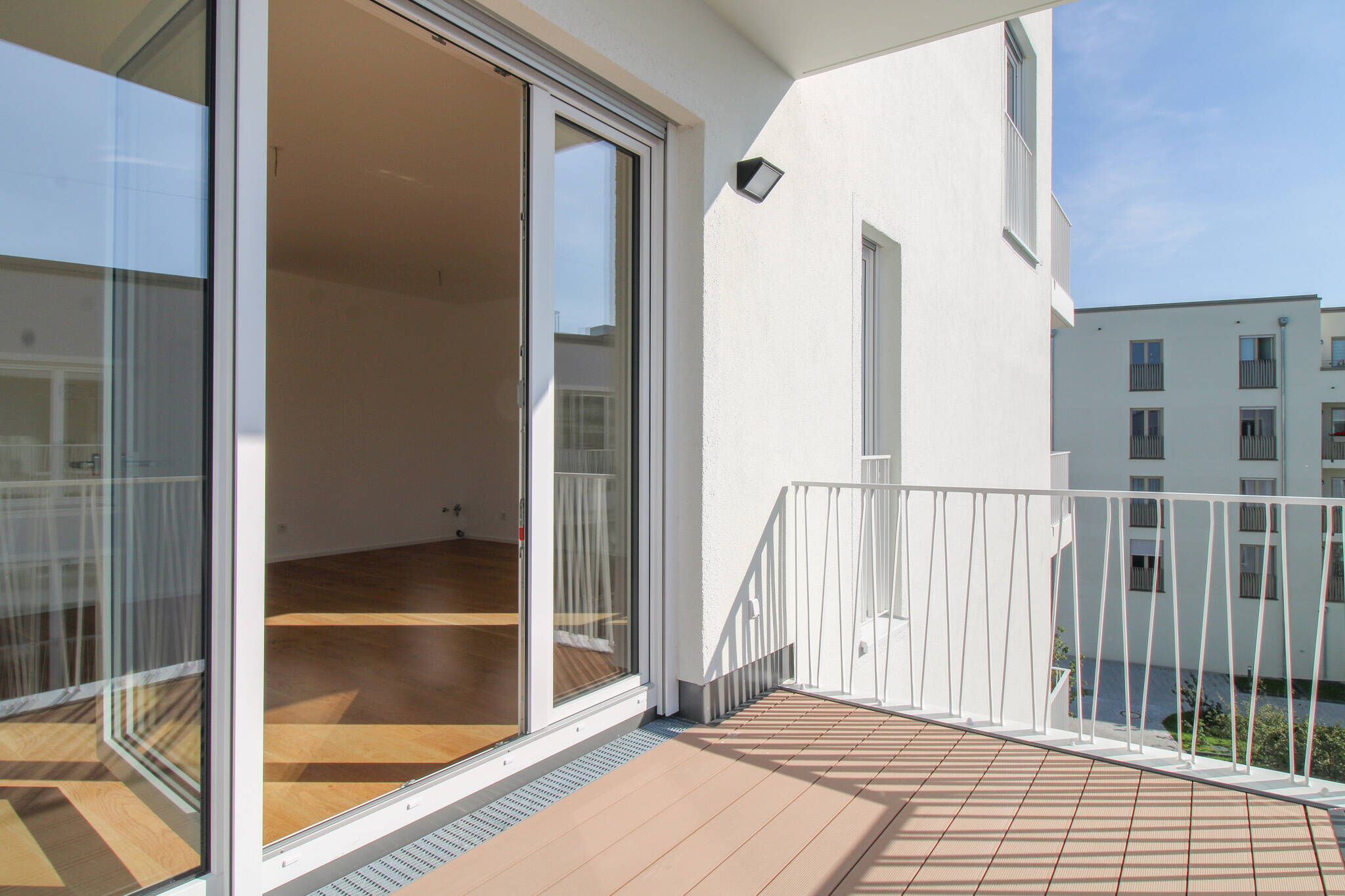 Moderne 3-Zimmer-Wohnung mit Dachterrasse! – München – Vorschaubild 9
