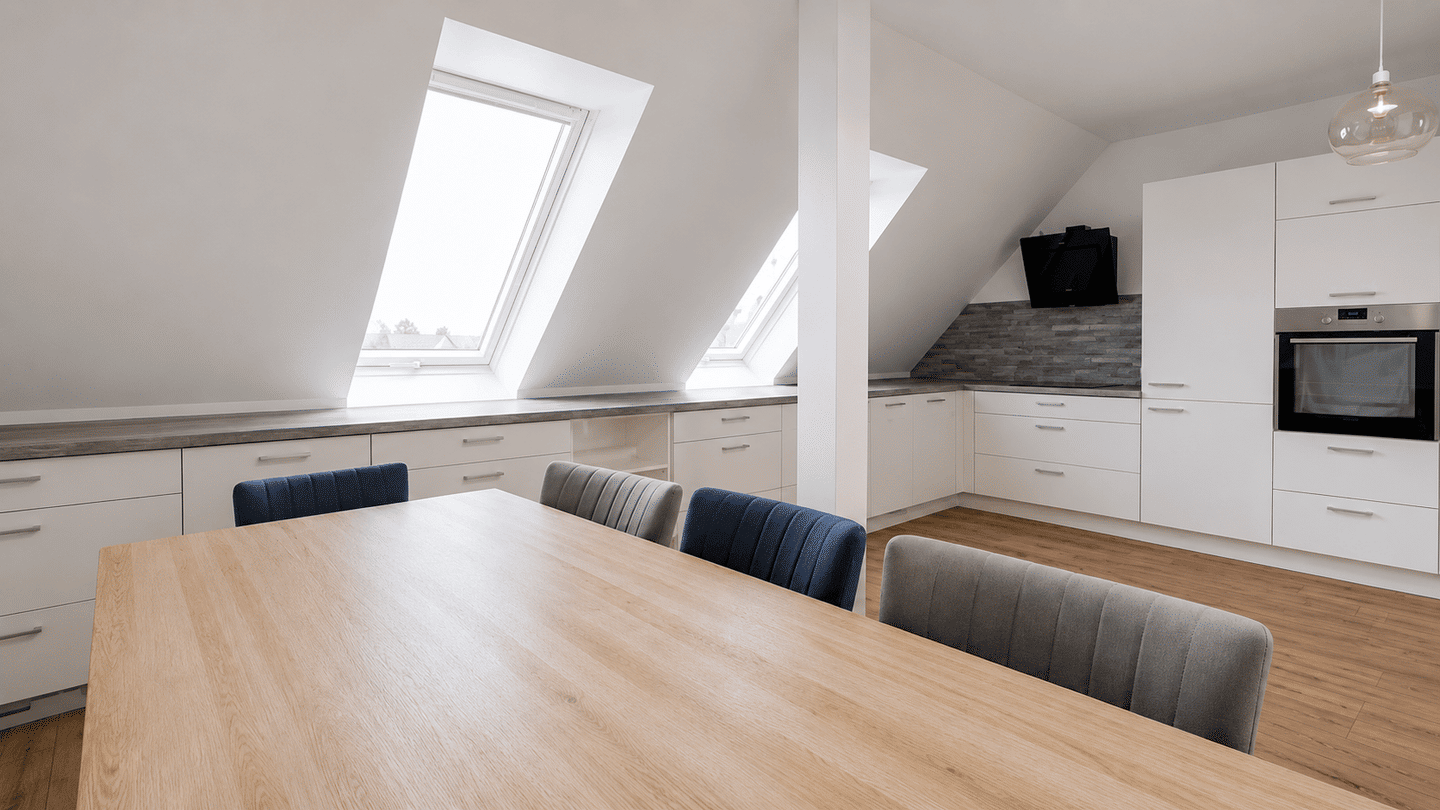 Großzügige Dachgeschosswohnung mit großer Terrasse, Parkett und Stellplatz – Berlin – Vorschaubild 4