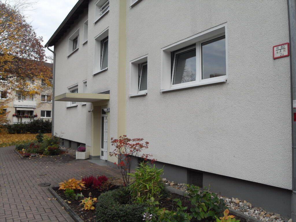 KAPITALANLAGE im Modernisierten Haus : Vermietete 2-Zimmer-Wohnung mit Balkon ! Provisionsfrei ! – Düsseldorf – Vorschaubild 4