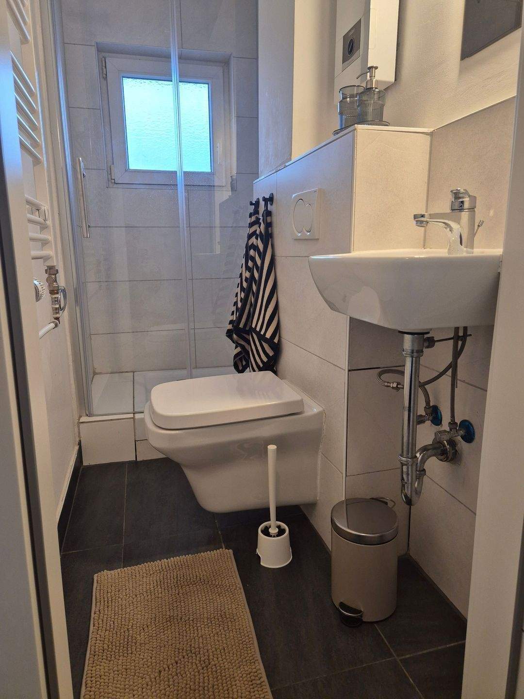 Modern möbliertes 1-Zimmer-Apartment – Einziehen & Wohlfühlen! – Duisburg – Vorschaubild 7