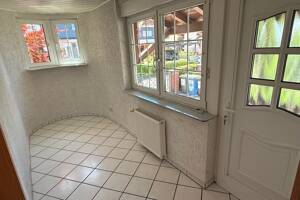 Frankfurt-Zeilsheim! Idylle und Romantik bietet dieses gemütliche Zuhause – 65931 Frankfurt am Main – Vorschaubild 5