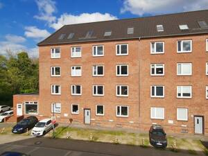 Nachmieter gesucht : Traumhafte 2 Zimmer DG-Wohnung in Kiel-Wik – 24106 Kiel – Vorschaubild 1