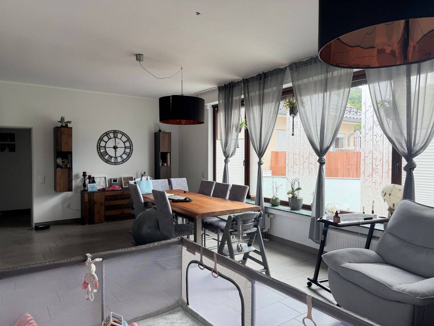 „Exklusive 3-Zimmer-EG-Wohnung mit Garten, 2 Bädern, hoher Decke & großer Terrasse in Steinbüchel – Leverkusen – Vorschaubild 9