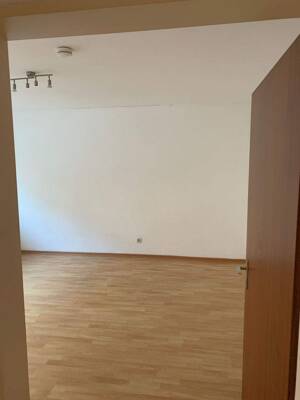 Helle, ruhige Wohnung im EG mit großem Südbalkon, WG-geeignet, mit NEUEM BAD – 45143 Essen – Vorschaubild 7