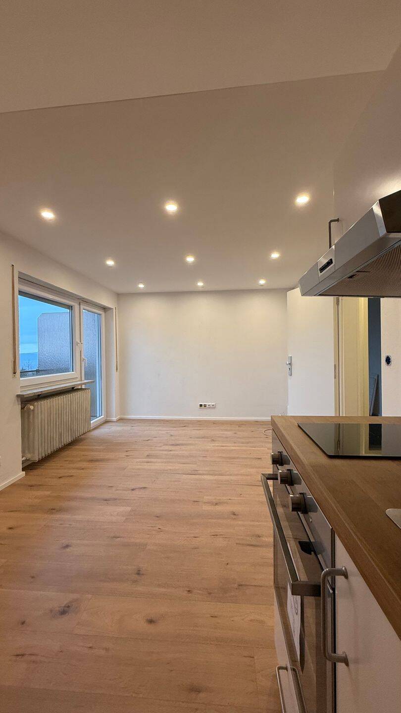 VOR CA. 2 JAHREN SANIERTE 1-ZIMMER-MIETWOHNUNG IN RUHIGER LAGE