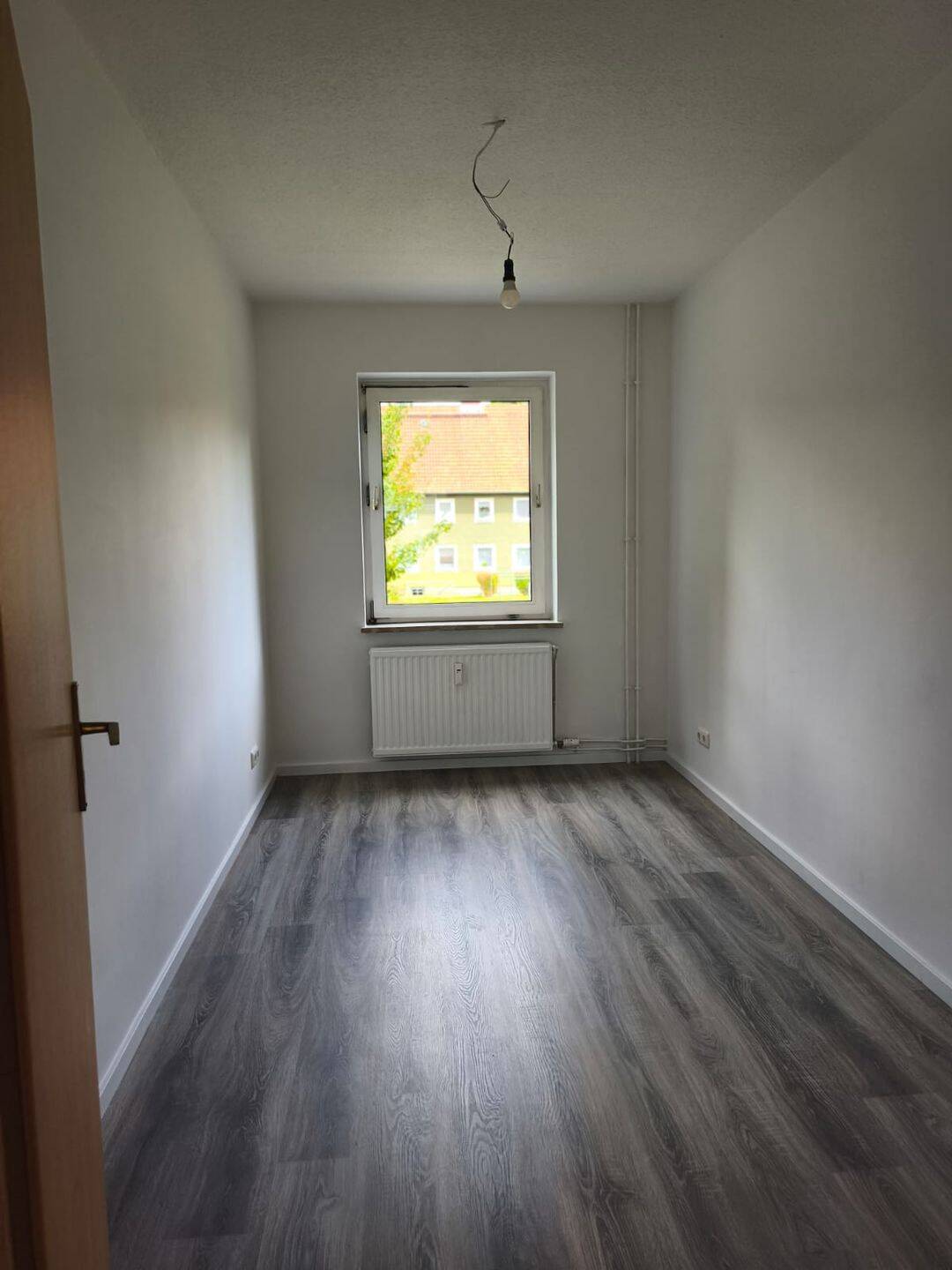 Bezahlbar. Praktisch. Bezugsfrei - perfekt für AZUBIS & Paare - frisch renovierte 2-Zimmer-Wohnung – Salzgitter – Vorschaubild 3