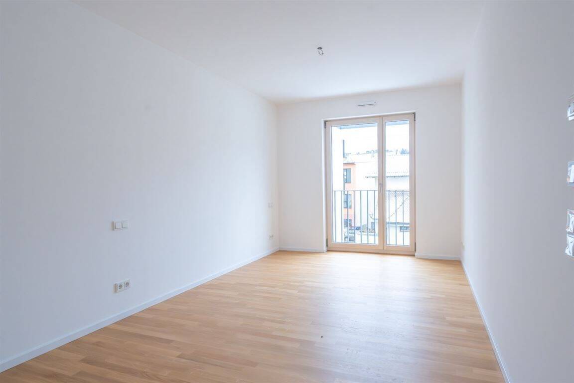 Modernes Stadthaus mit großzügiger Terrasse in zentraler Lage – Viechtach – Vorschaubild 6
