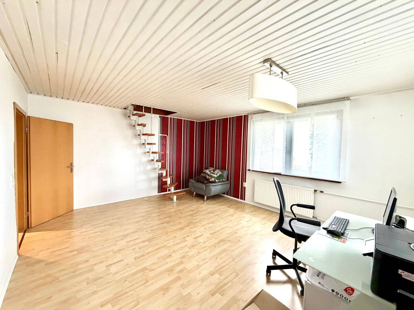Familienfreundliches Einfamilienhaus mit Terrasse, Garten und zusätzlicher Bebauungsmöglichkeit – Berlin – Vorschaubild 8