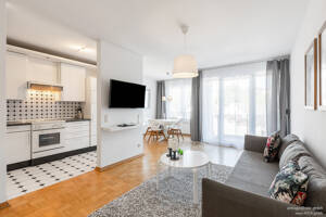 Welc(H)ome® by RIDA FLATS - Köln-Mülheim: All-in! Rheinnähe, Messe, Balkon, WIFI & Tiefgarage – 51063 Köln – Vorschaubild 2