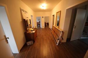 Marko Winter Immobilien - Mosbach: Zentral gelegene 5-Zimmer-Wohnung mit Balkon – 74821 Mosbach – Vorschaubild 9