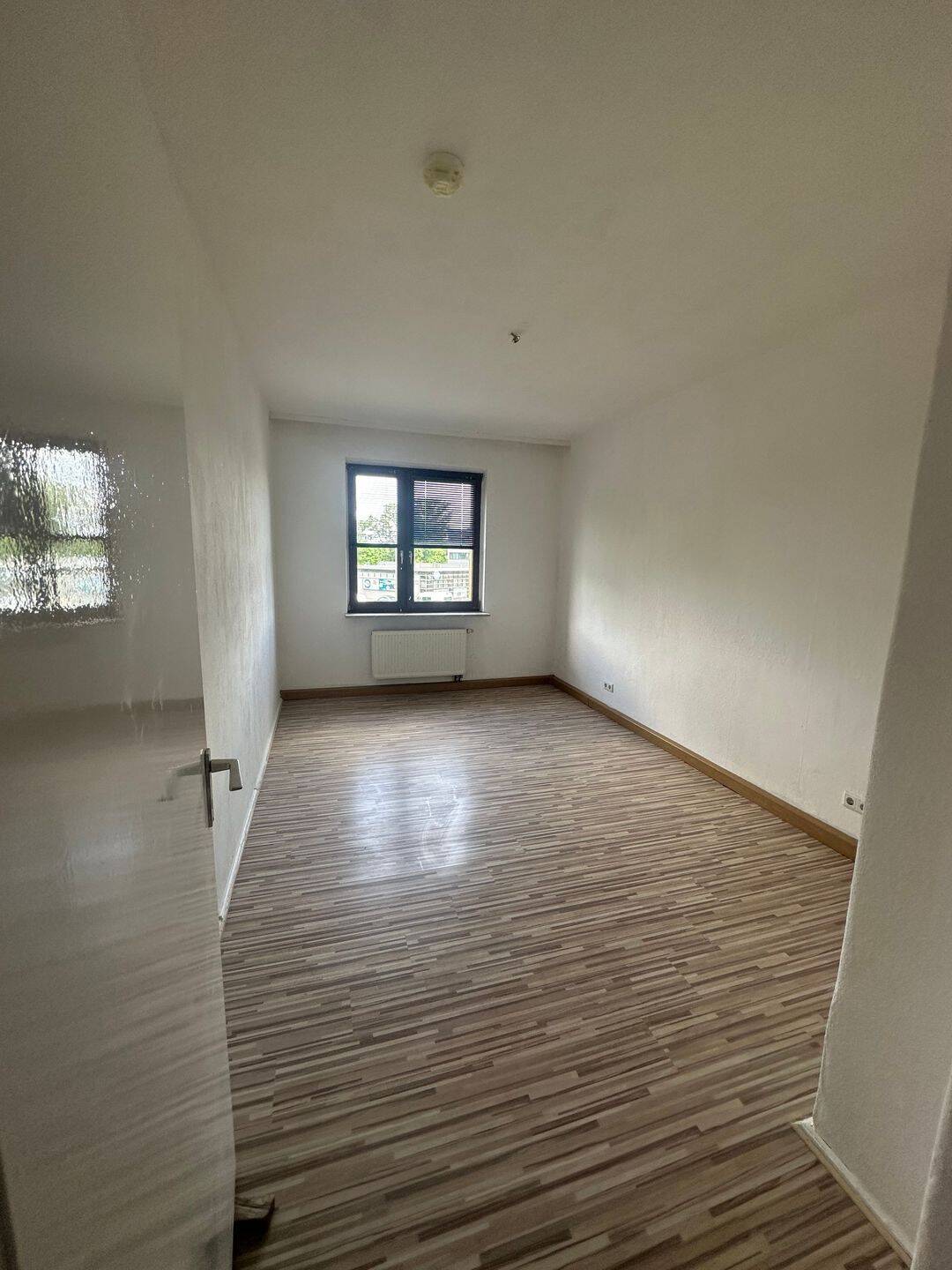 Helle 2-Zimmer-Wohnung in zentraler Lage von Fürth – Fürth – Vorschaubild 4