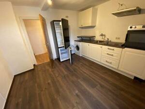 Ab 01.10.2026 / Gemütliche 3-Zimmer-Wohnung / Dachgeschosswohnung (3. OG) mit Einbauküche / ohne Balkon und ohne Aufzug – 54290 Trier – Vorschaubild 3