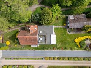 Tolles Grundstück mit über 1.300 m2 und charmanter Immobilie für die ganze Familie -- Bebauungs-Reserve vorhanden! – 28355 Bremen – Vorschaubild 3