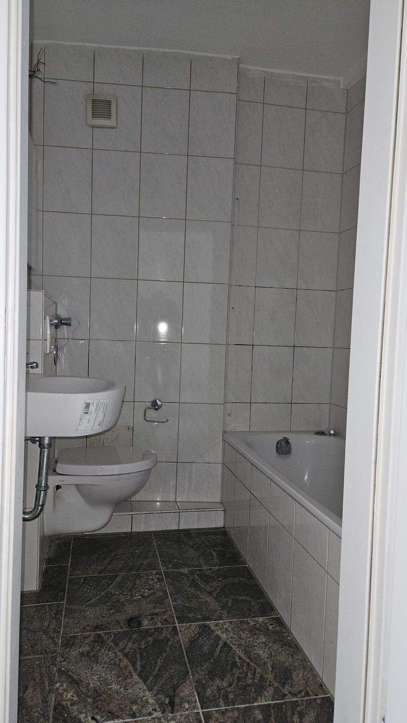 Mehrfamilienhaus mit 8 Einheiten + Baugrundstück für bis zu 6 Neubauwohnungen – Rendite & Entwicklung in einem Objekt – Nürnberg – Vorschaubild 7