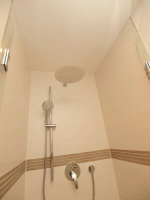 Schöne und moderne 3-Zimmer-Wohnung... Lift + EBK + Balkon + Parkett + Wanne/Dusche + FuBo Heizung – 4155 Leipzig – Vorschaubild 5