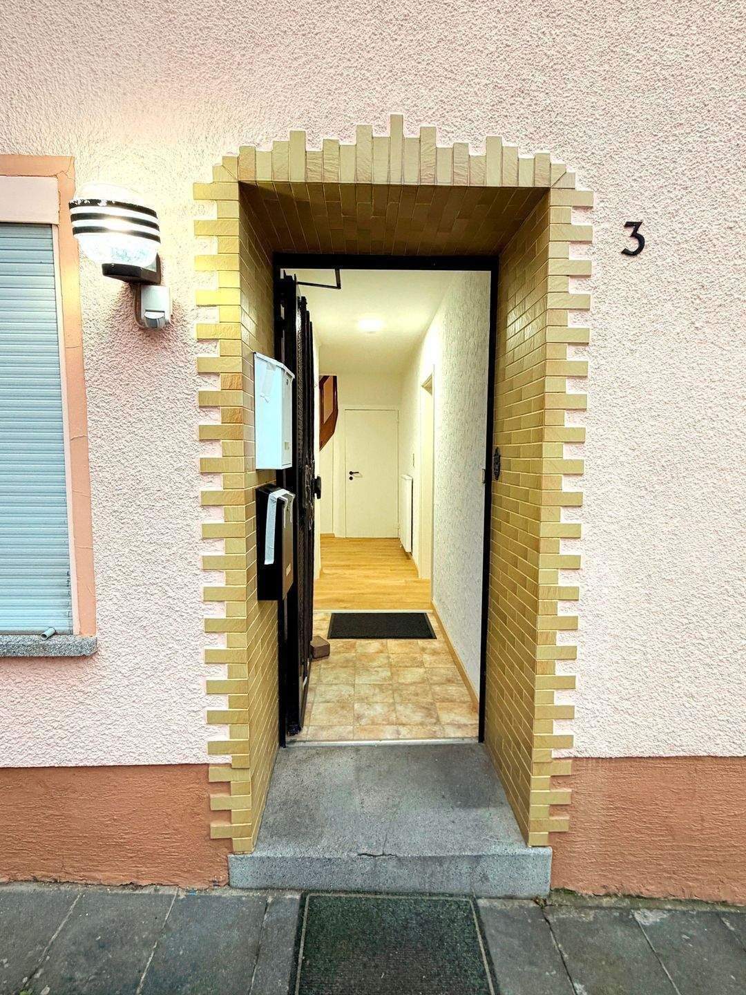 Charmantes Einfamilienhaus mit Garage, Scheune und zusätzlichem Gartengrundstück in Großlittgen – Großlittgen – Vorschaubild 5