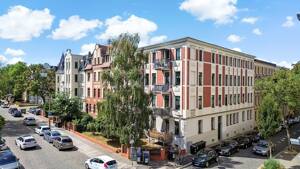 Vermietete 2-Raum-Dachgeschosswohnung mit Balkon in gefragter Lage von Halle!