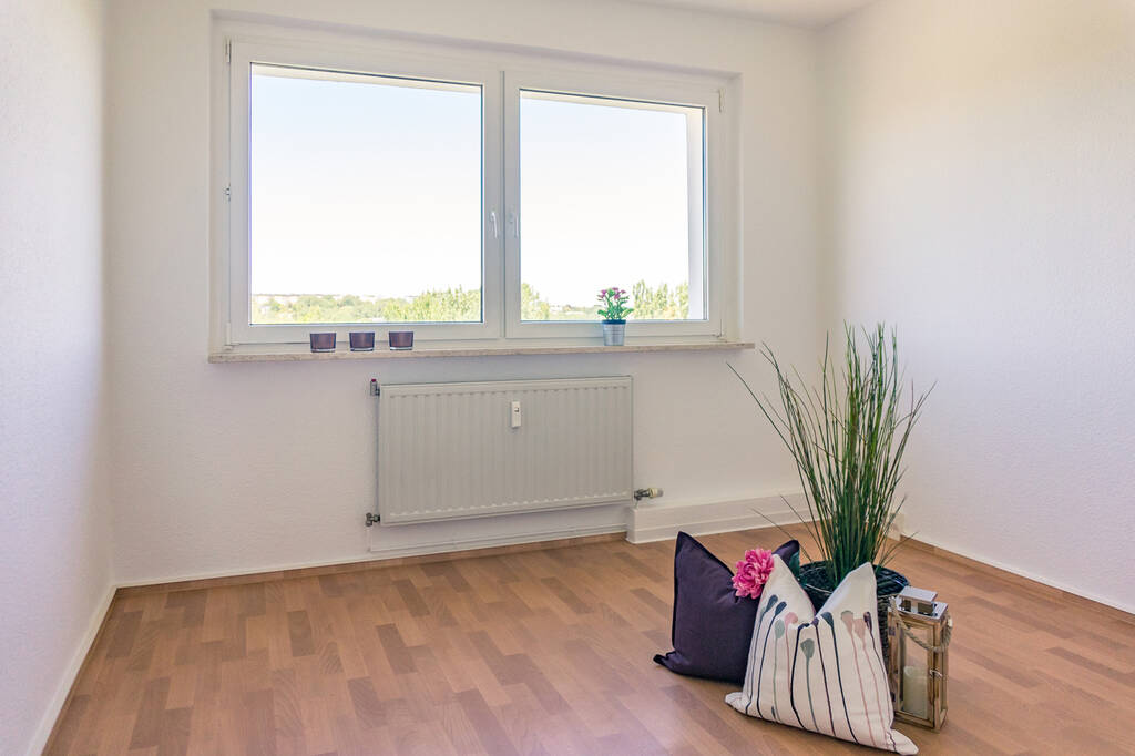 Highlight-Wohnung mit Eckbadewanne und Einbauküche – Chemnitz – Vorschaubild 5