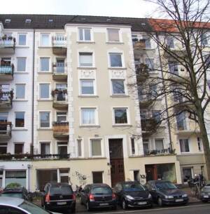 Barmbek-Süd: 3-Zimmer-Altbau - ideal für WG oder als Wohnbüro / Praxis/ Atelier