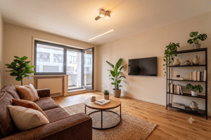 Gut geschnittene 3-Zimmer mit Südloggia / Kauf gegen Gebot – 80997 München – Vorschaubild 3