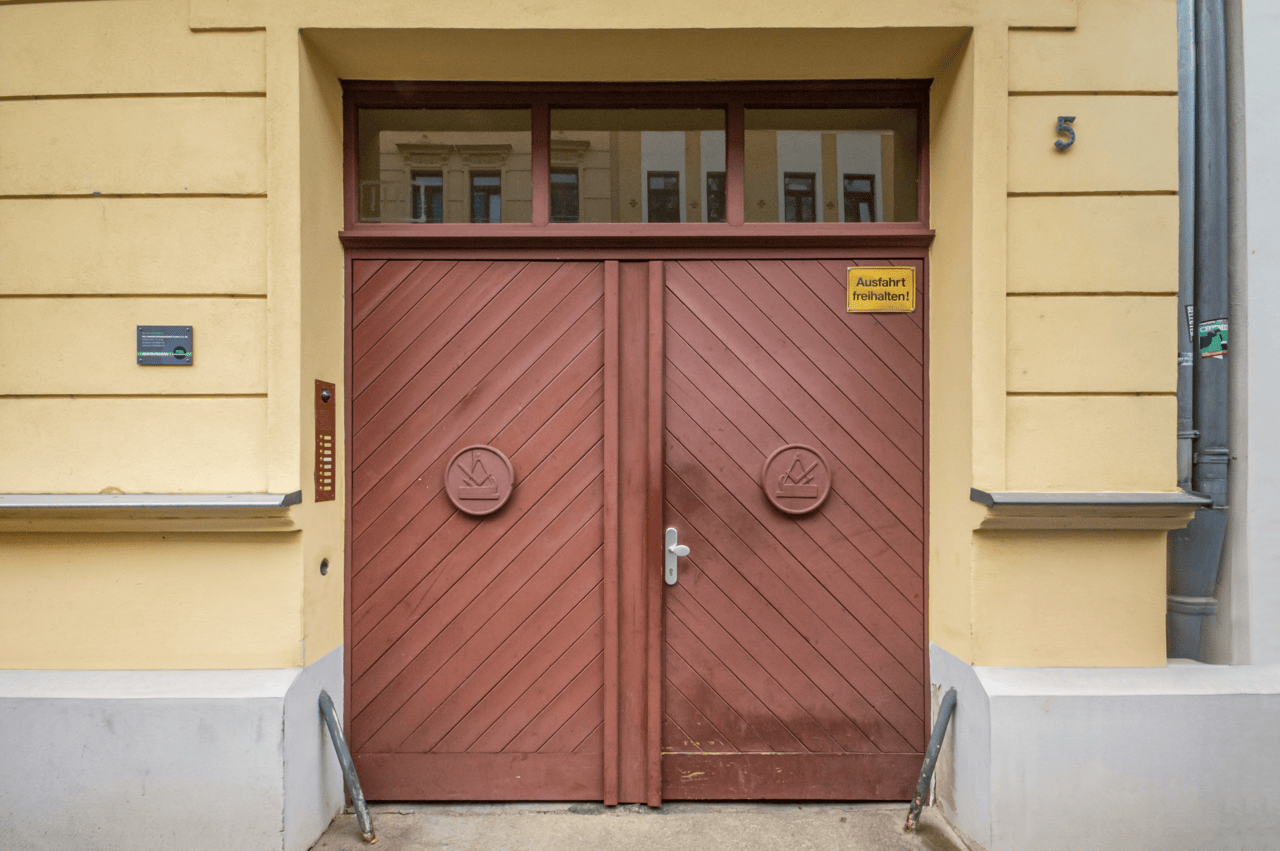 RENDITESTARKE KAPITALANLAGE MIT GARTEN - IM REPRÄSENTATIVEN, BEREITS SANIERTEN ALTBAU IN EUTRITZSCH – Leipzig – Vorschaubild 8
