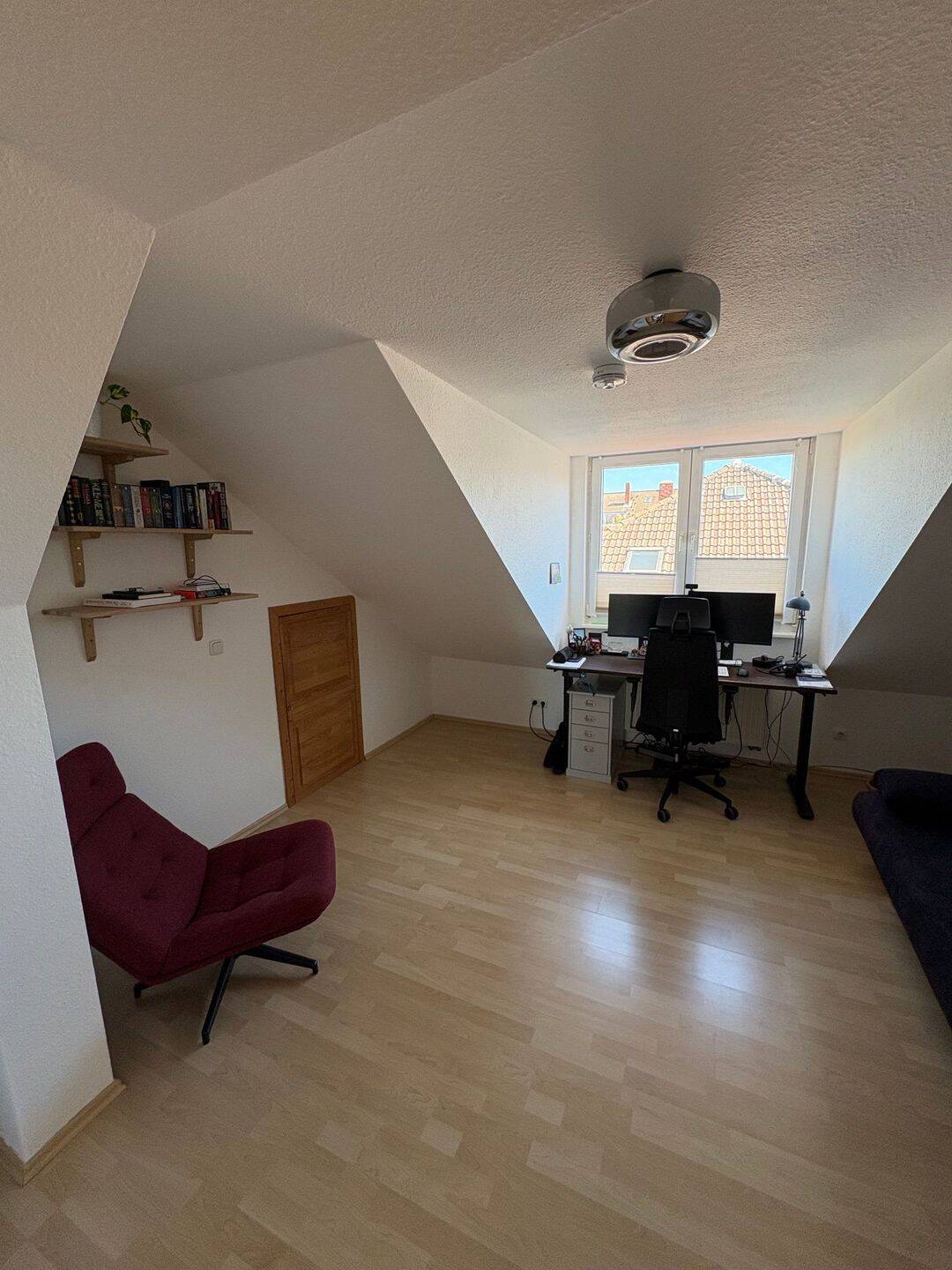 Möbilierte, helle 3 Zimmerwohnung mit Garage inkl. aller Kosten – Braunschweig – Vorschaubild 4