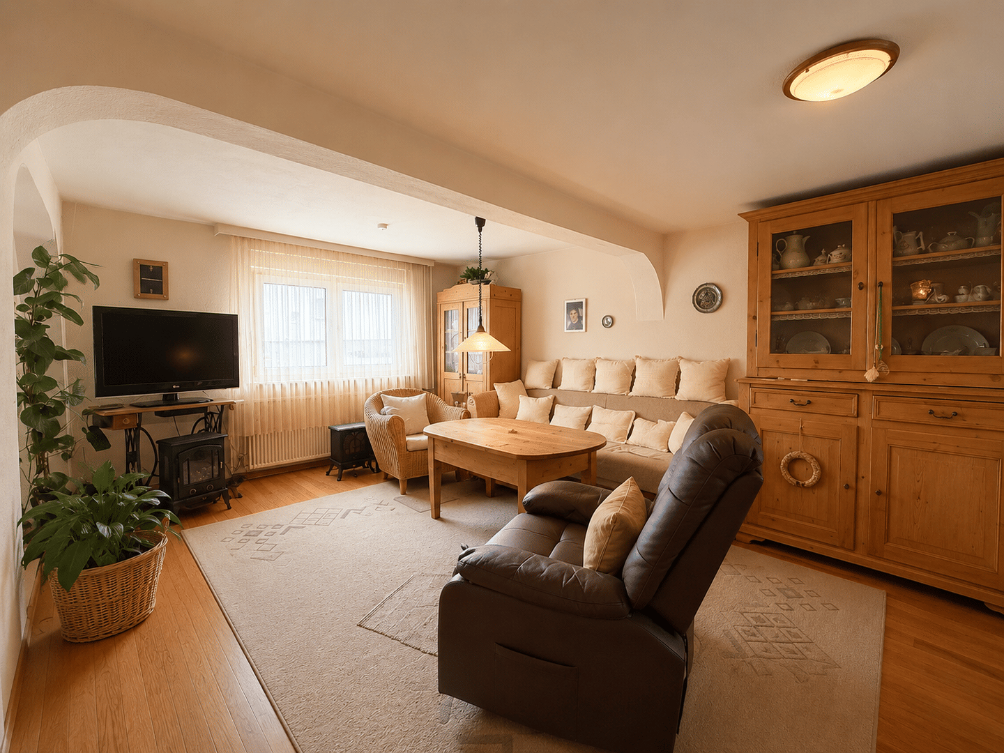 Haus mit viel Platz und Potenzial in Merzhausen bei Usingen – Usingen – Vorschaubild 5