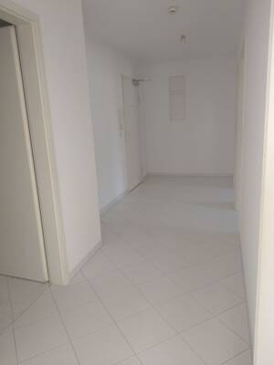 Ruhige 3-Zimmer Wohnung in einer Stadtvilla im Grünen, 2. Obergeschoss – Riedmauer 12, 99310 Arnstadt – Vorschaubild 5
