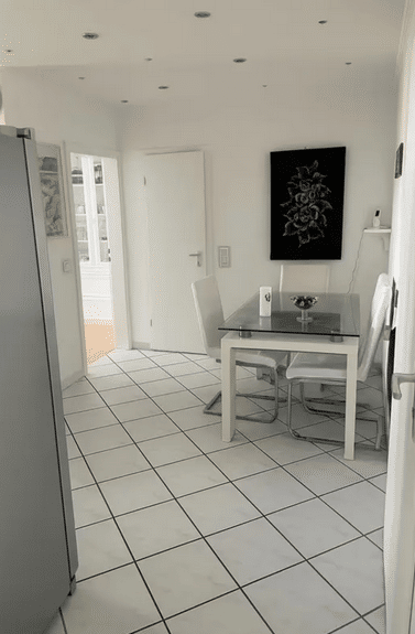 Bezugsfreie 3-Zimmer-Wohnung mit Aufzug, Balkonblick & 2 Garagen optional – Hannover – Vorschaubild 2