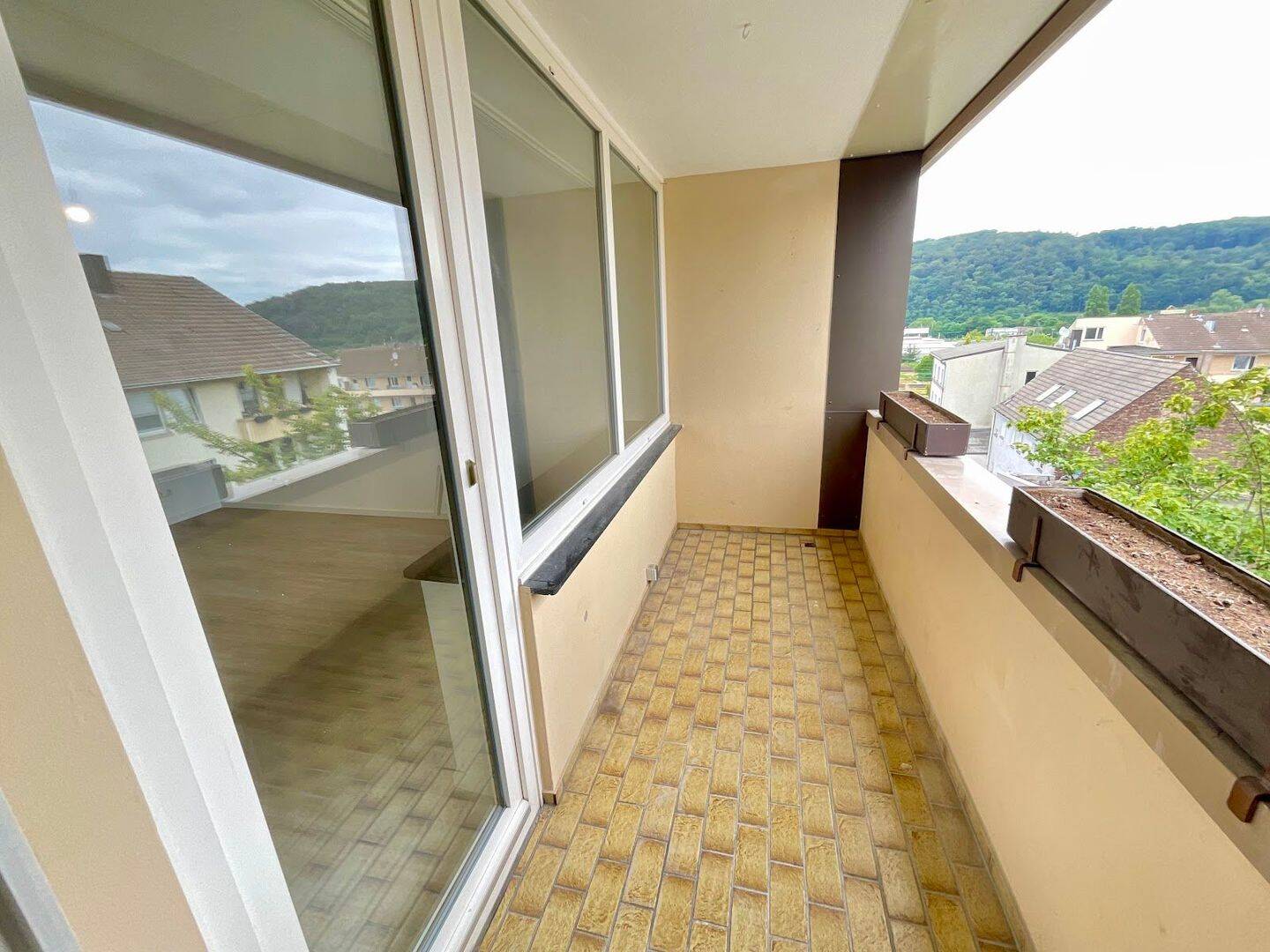 Frisch renovierte 3 Zimmerwohnung mit Balkon – Hagen – Vorschaubild 8