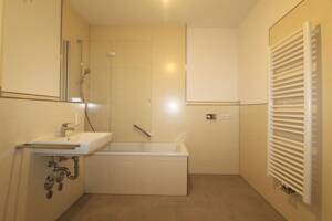 **Helle 2 Zimmer mit EBK und Badewanne in ruhiger Seitenstraße** – 4179 Leipzig – Vorschaubild 7