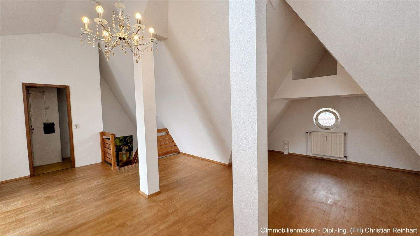*** schöne Maisonette Wohnung mit Dachterrasse in zentraler Lage *** – Nürnberg – Vorschaubild 8