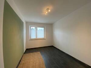 Modernisierte Wohnung mit Terrasse und Garten sowie KFZ- Stellplatz ... – 90765 Fürth – Vorschaubild 5