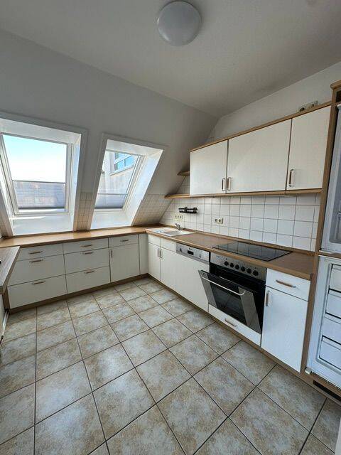 N-FISCHBACH: Charmante 2,5-Zimmer-Maisonette-Wohnung mit EBK und TG-Stellplatz – Nürnberg – Vorschaubild 3
