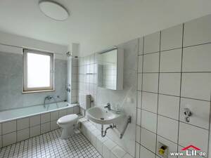 Sachsenhausen: 4-Zimmer-Maisonette-Wohnung mit Ausblick – 60594 Frankfurt am Main – Vorschaubild 8