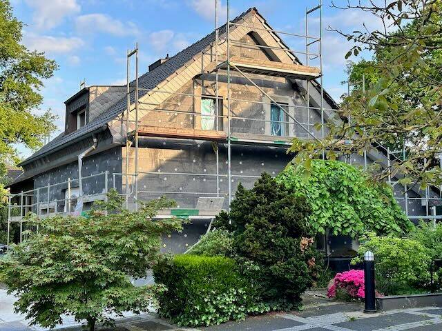 Frisch Isoliert mit Solaranlage, Speicher und Wallbox, Doppelgarage, Sauna,Pool mit Kollektoren, in Ohligs Grenze Hilden – Solingen – Vorschaubild 8