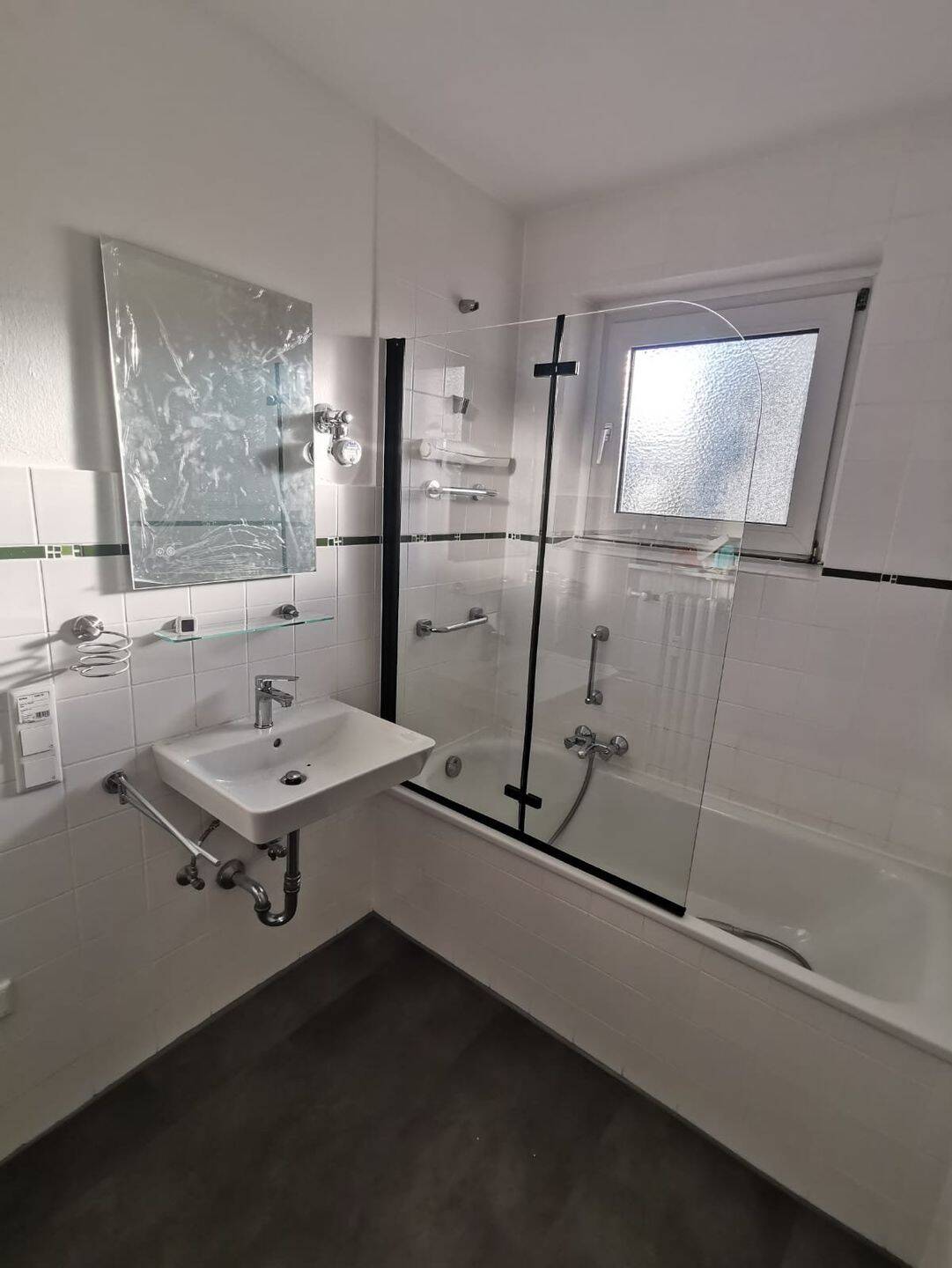 Uninahe 3-Zimmer Wohnung mit 2 Loggias und Tiefgaragenstellplatz – Wuppertal – Vorschaubild 6