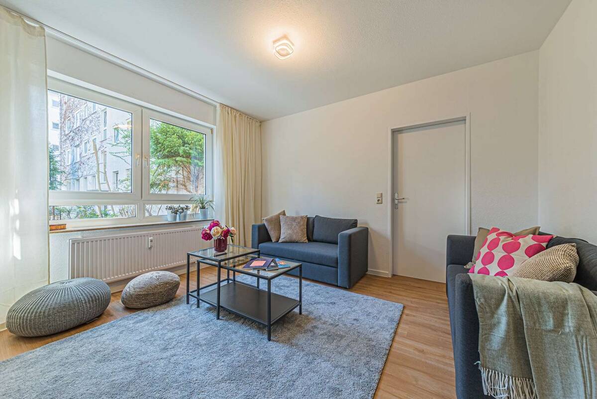 Möblierte Wohnung auf Zeit zu vermieten: – 60327 Frankfurt am Main – Bild 1 von 9