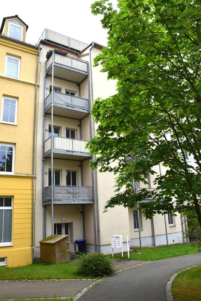 Gepflegte 2-Raum-Wohnung mit Einbauküche & Aufzug in Schloßchemnitz - Tiefgarage möglich – Chemnitz – Vorschaubild 2