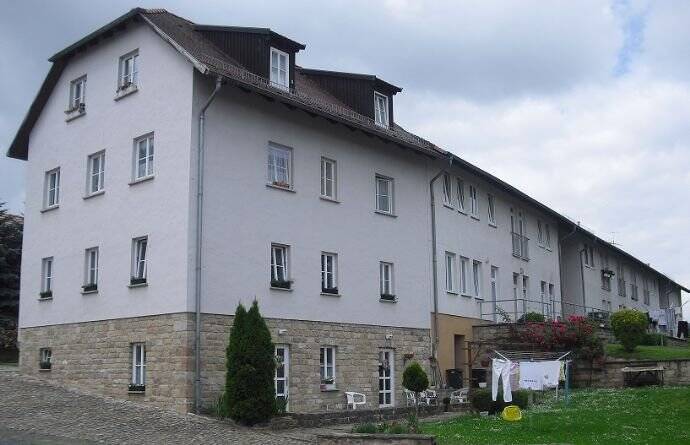 2 Raum Wohnung mit Wohnberechtigungsschein, ruhige Lage mit tollem Ausblick zu vermieten!