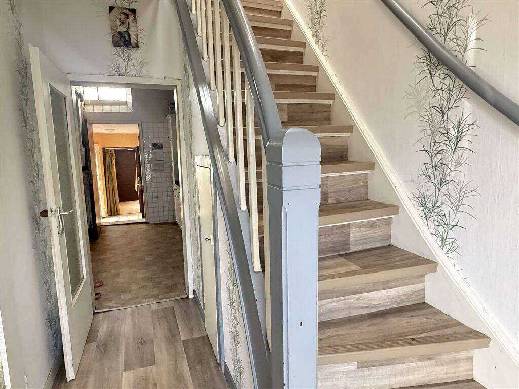 Reihenmittelhaus mit großem Grundstück und vielseitigem Potenzial in Bremen Oslebshausen – Bremen – Vorschaubild 4