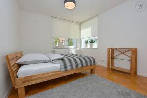 Zwischenmiete bis 31.12.26: Wunderschöne und toll möblierte Wohnung in Stuttgart Degerloch – 70597 Stuttgart – Vorschaubild 2