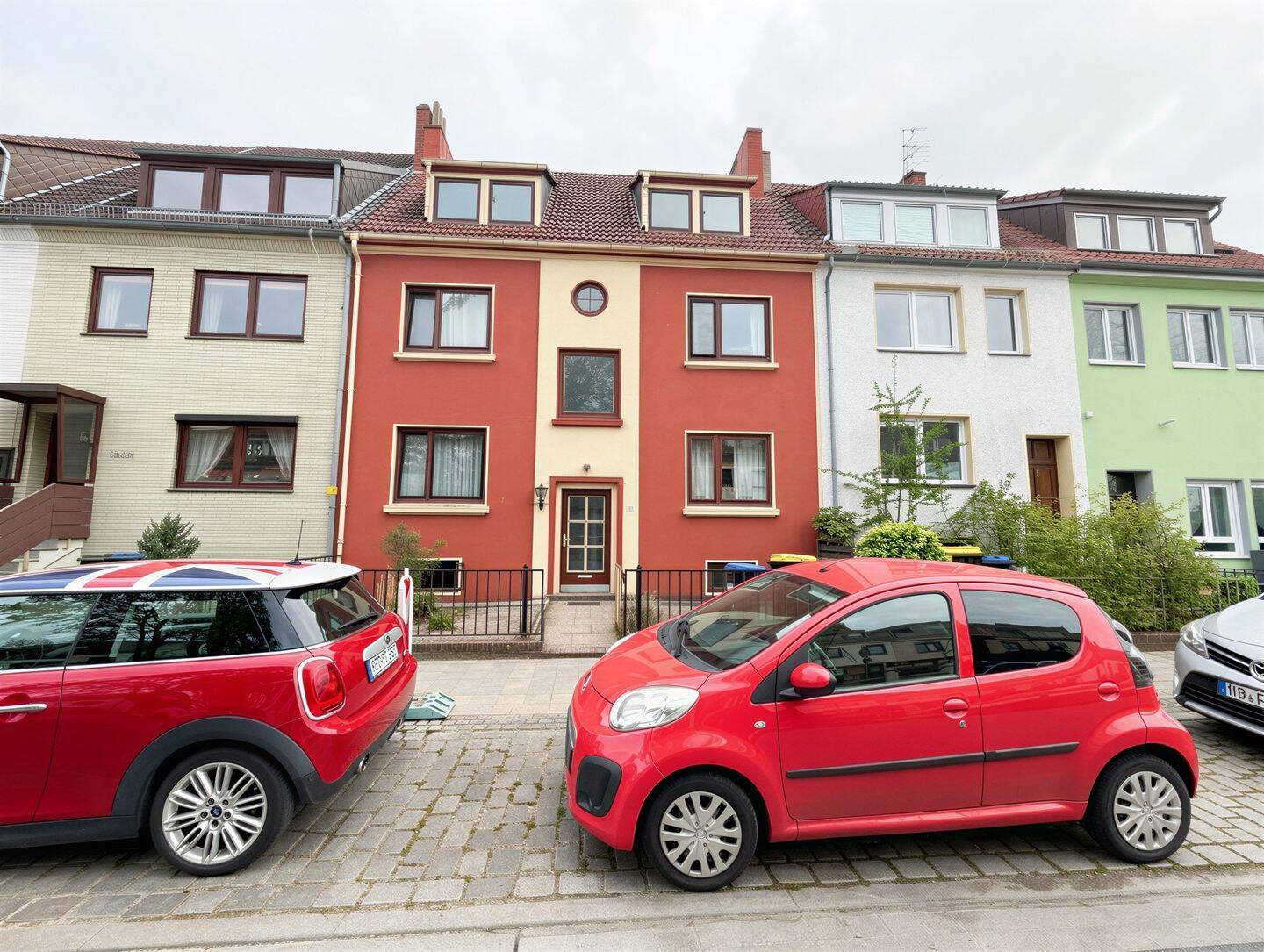 Attraktives Mehrfamilienhaus mit Entwicklungspotenzial in Bremen - Kapitalanlage mit 5 Wohneinheiten – Bremen – Vorschaubild 2