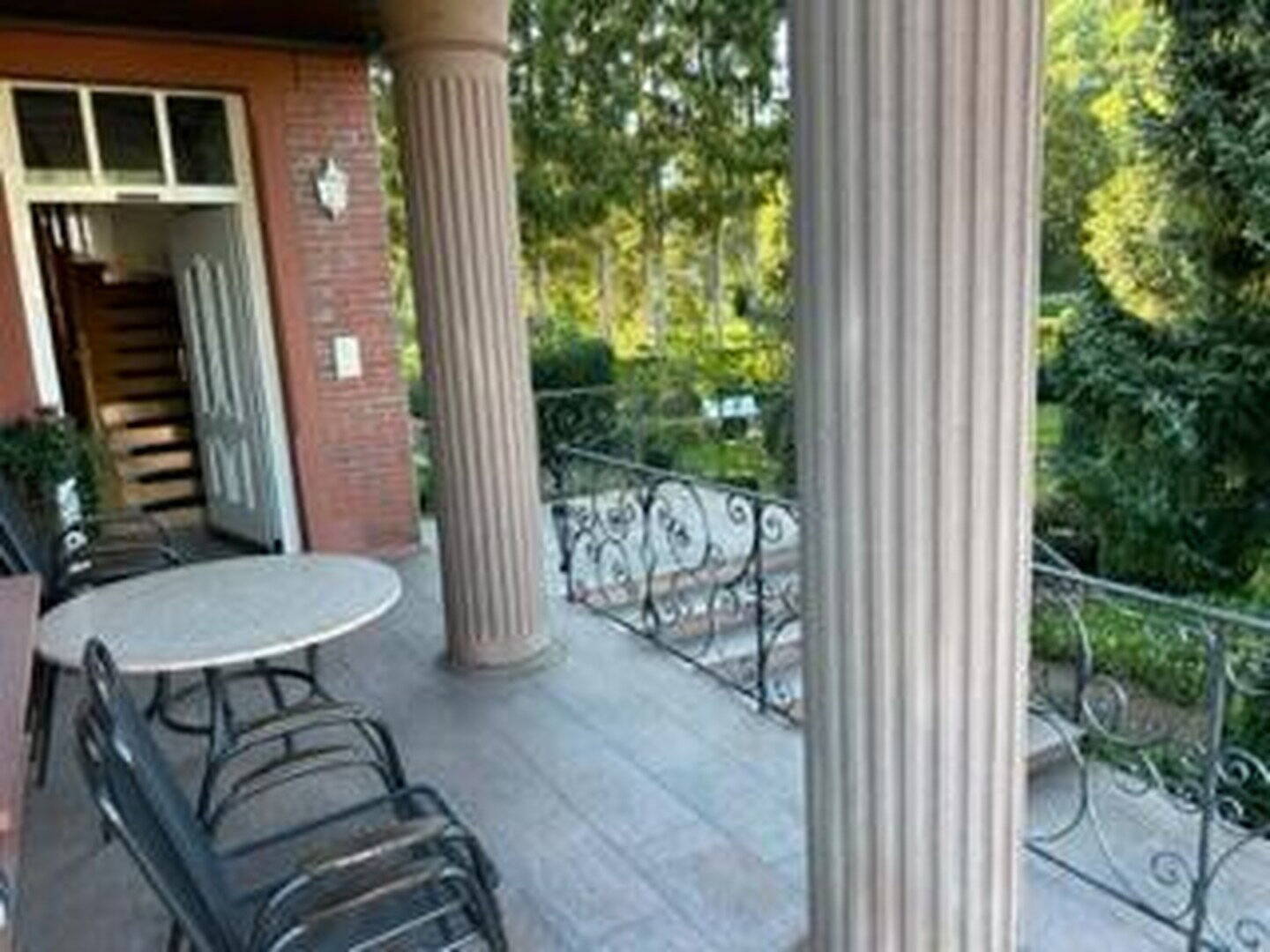 Freistehende Villa mit Sandsteinsäulen - Aussichtsturm und Parkähnlicher Anlage – Mürlenbach – Vorschaubild 9