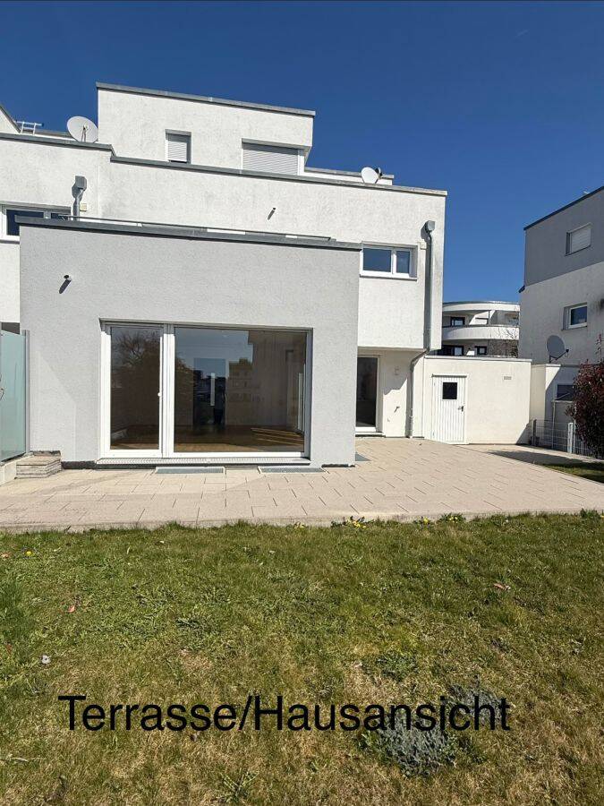 Provisionsfrei* Reserviert - Modernes Reiheneckhaus in Bestlage von Schönaich – Schönaich – Bild 1 von 9