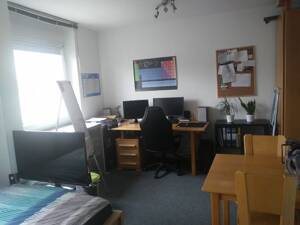 Möbliertes Appartment im Studentenwohnheim in guter Lage zu Uni und Innenstadt – 91052 Erlangen – Vorschaubild 1