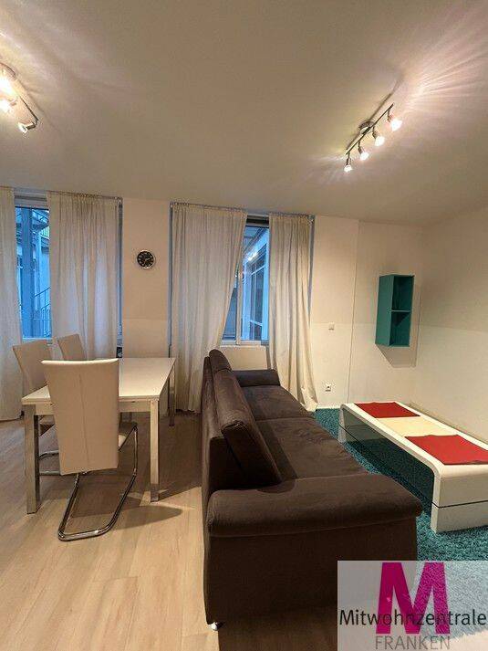 Modernes Business-Apartment im Herzen der Altstadt – Nürnberg – Vorschaubild 3