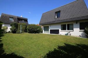 SCHÖNER WOHNEN ! | NAHE HARBURGER STADTPARK und AUßENMÜHLENTEICH mit eigenem ZAUBERHAFTEM GARTEN | HELLE ETW mit TERRASSE und Garage | EBK Altbestand