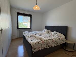Investiere DU in LU: 3-Zimmer-Wohnung mit Garage und Loggia