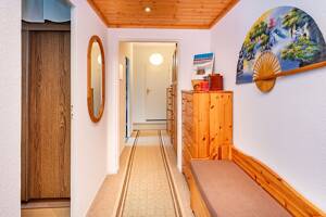 Gepflegte und familienfreundliche 3,5-Zimmer-Wohnung mit großer Loggia – 13051 Berlin – Vorschaubild 2
